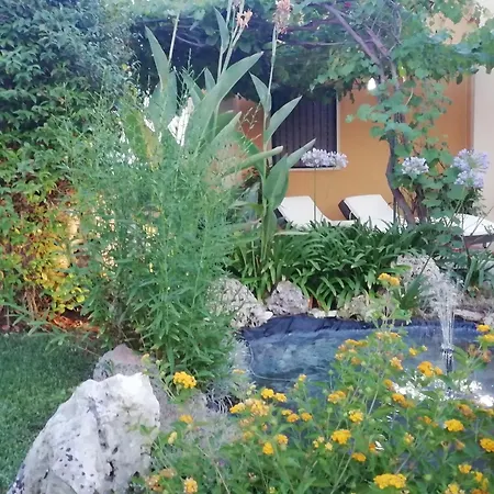 Charming House In Melissano