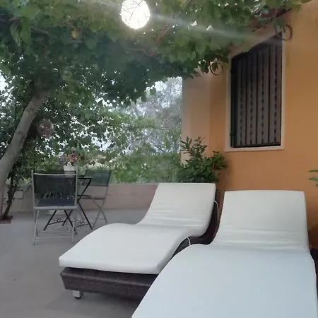 Charming House In * Melissano